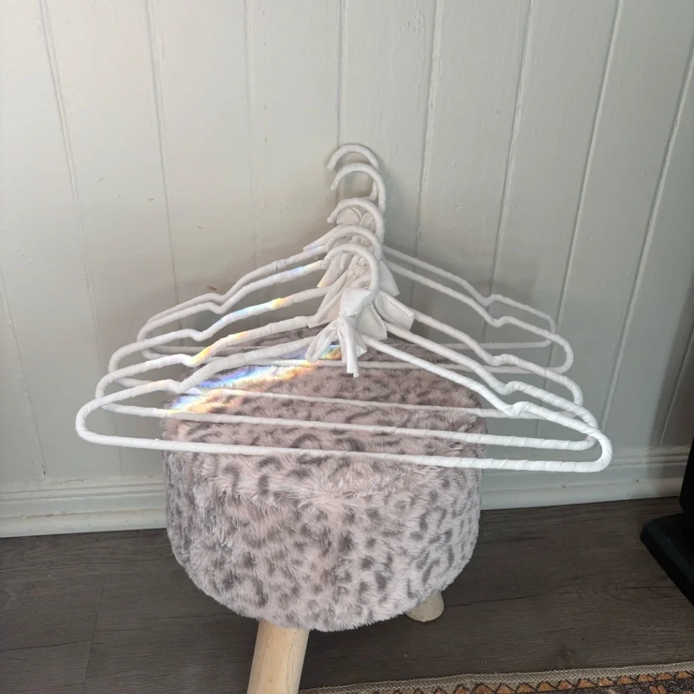 Custom Made Brandy Melville Inspired Hangers (5 pack)